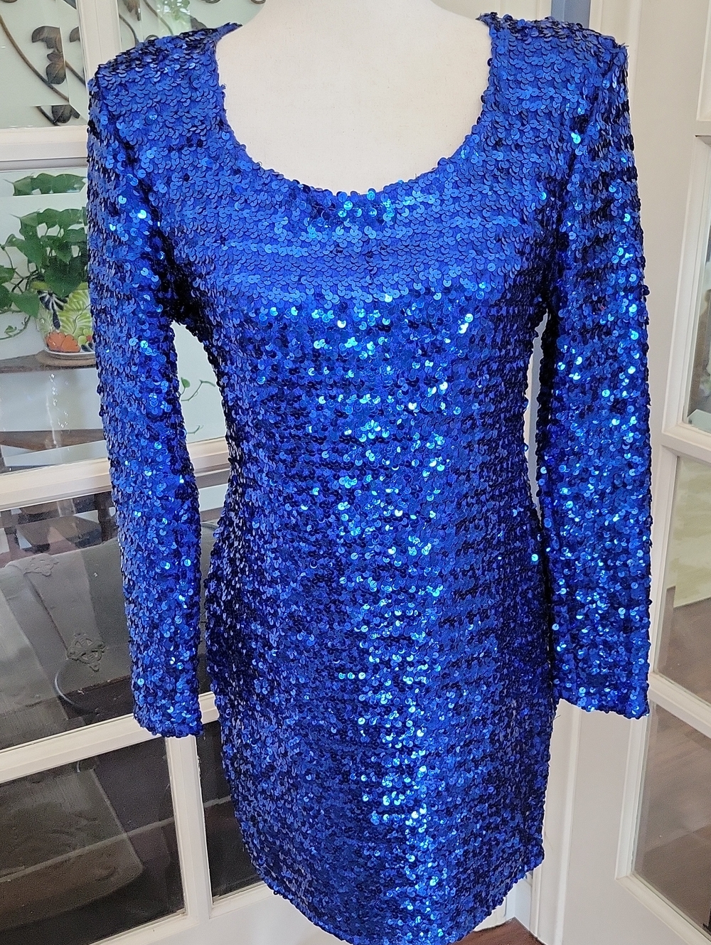 Vintage 1980s Glenrob Blue Sequin Dress with Long Sleeves | Size: 13/14